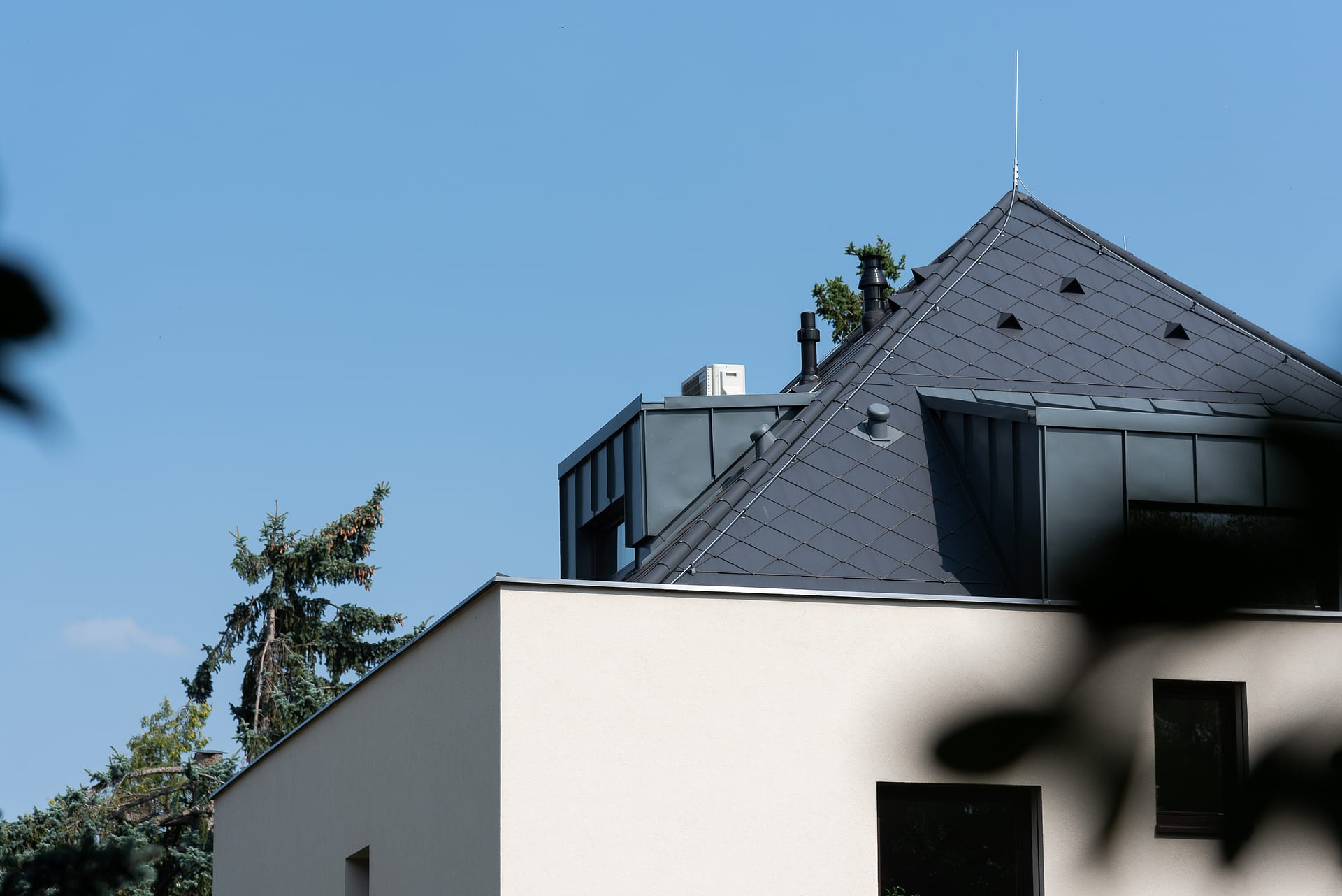 hliníkový plášť střechy